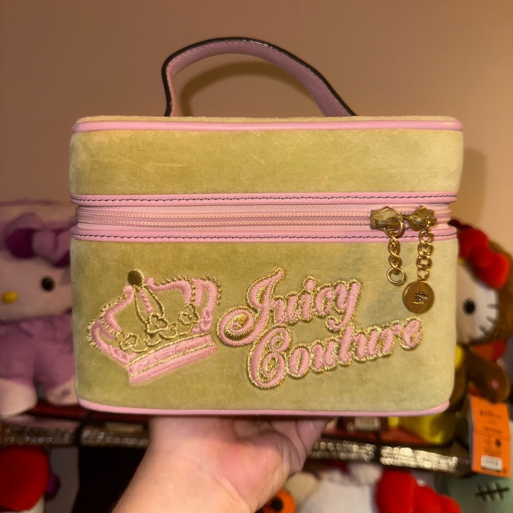 Rare Juicy Couture Velvet Cosmetic Case Y2K - Picture 1 of 10
